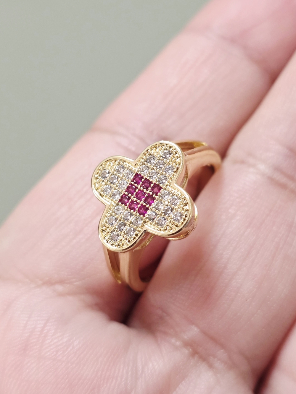 14k Gold Plated Clover Ring with Pink Center Stones